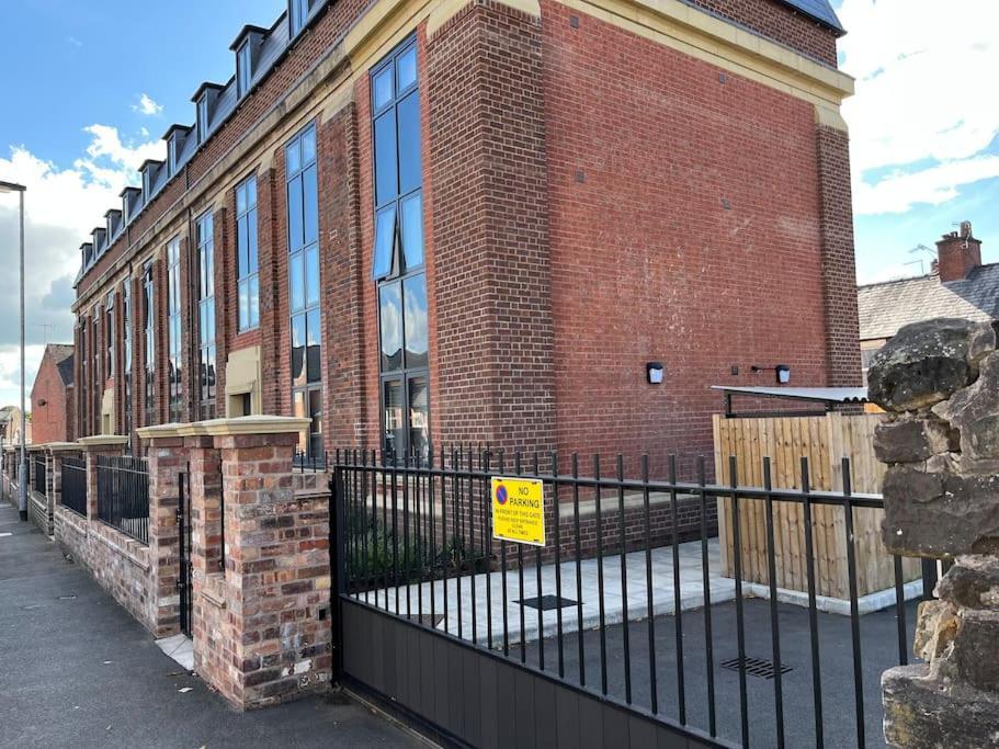 No5 At 53 - 2 Bed Apartment In Leek, Staffs Peak District Ngoại thất bức ảnh